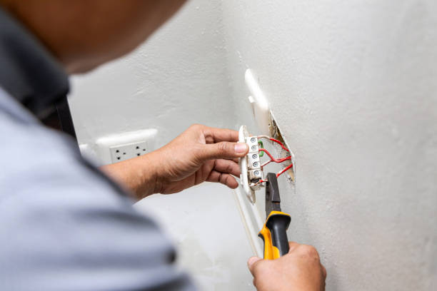 Best Circuit Breaker Repair  in Hawaiian Acres, HI